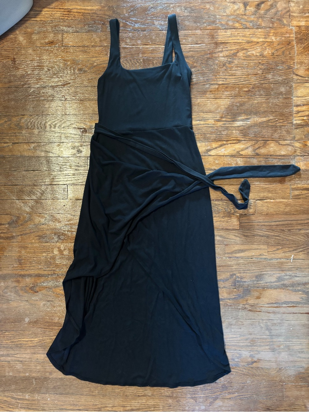 Aritzia Saturn Midi Dress